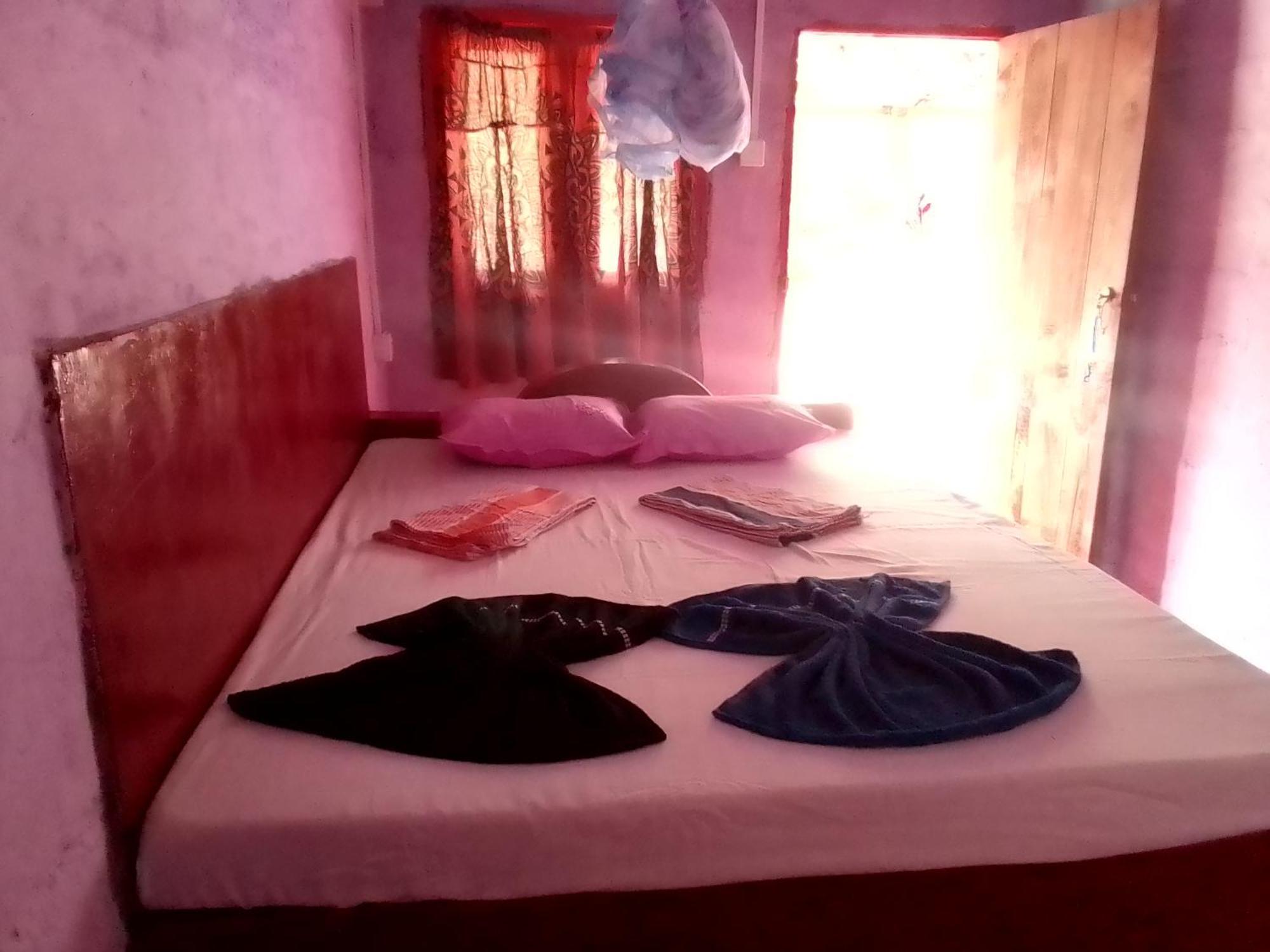 Star Sun Homestay Тангалла Экстерьер фото